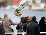 Родственники 32 погибших при крушении лайнера Costa Concordia и выжившие в катастрофе пассажиры принимают в воскресенье участие в памятных мероприятиях на итальянском острове Джильо, у берегов которого ровно год назад затонуло судно