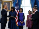 Барак Обама официально вступил в должность президента США. Церемония приведения его к присяге на верность Конституции и стране состоялась 20 января в Голубой комнате Белого дома