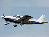       Piper PA-32   .       -   ,    