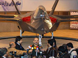 Глава Минобороны Исламской республики Ахмад Вахиди рапортовал о новинке : "Этот усовершенствованный истребитель может оставаться невидимым для средств противовоздушной обороны, отслеживать перемещения самолетов противника, участвовать в боях"