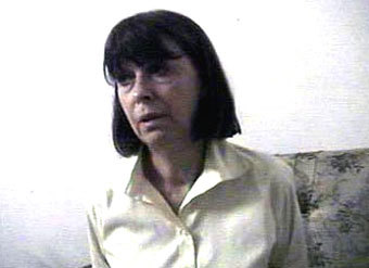 Маргарет Хассан. Кадр видеозаписи, распространенной телеканалом "Аль-Джазира", архив