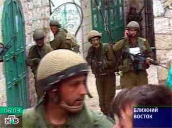 Израильские солдаты в Палестинской автономии. Кадр НТВ, архив
