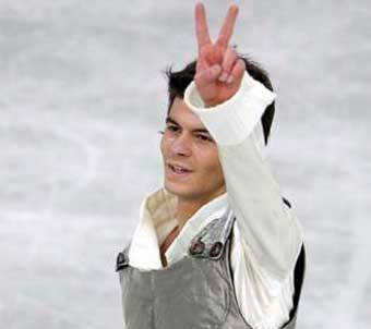 Чемпион мира по фигурному катанию швейцарец Стефан Ламбиель. Фото Reuters