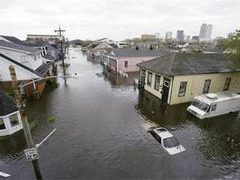 Новый Орлеан после прохождения урагана "Катрина". Фото Reuters, архив Новый Орлеан после прохождения урагана "Катрина". Фото Reuters, архив