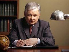 Лех Качиньский, фото с сайта lechkaczynski.pl Лех Качиньский, фото с сайта lechkaczynski.pl