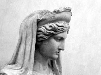Римский бюст богини Геры. Фото с сайта isles.net