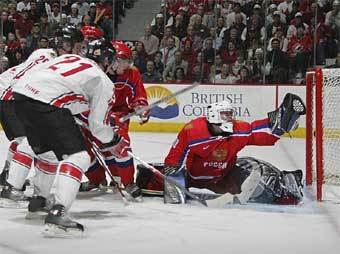Российские хоккеисты проиграли канадцам финал молодежного чемпионата мира