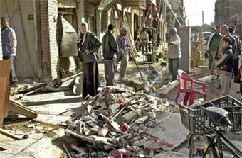 В Багдаде взорвались три автомашины, погибли 35 человек