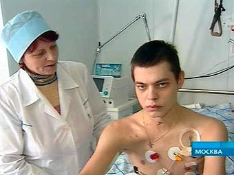 Андрей Сычев в больнице. Кадр Первого канала, архив