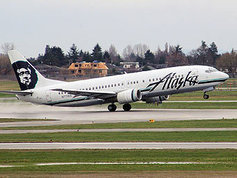Boeing-737  Alaska Airlines.    jetphotos.com 
