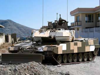  Leopard 2 PSO.    defense-update.com