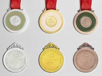 Медали Олимпийских и Паралимпийских игр в Пекине. Фото с сайта en.beijing2008.cn