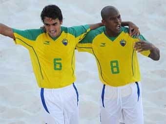 Игроки сборной Бразилии по пляжному футболу. Фото с официального сайта чемпионата мира