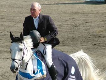 Лори Левер. Фото с сайта equestrian.org.au