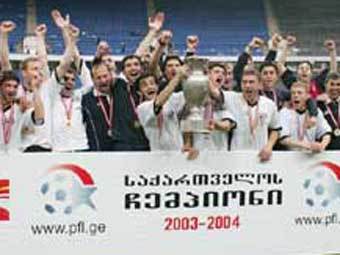"-"        2003-2004 .  c   
