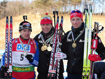 Максим Чудов, Уле Эйнар Бьорндален и Александр Ус (слева направо). Фото ©AFP