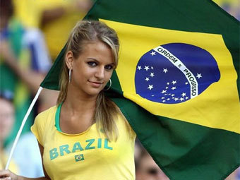 Болельщица сборной Бразилии. Фото с сайта elclavo.com