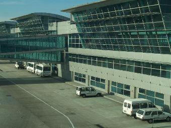 Стамбульский аэропорт. Фото с сайта cambridge2000.com
