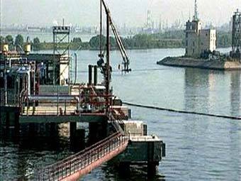 Причал для морских танкеров "Петербургского нефтяного терминала". Фото с сайта oilterminal.ru