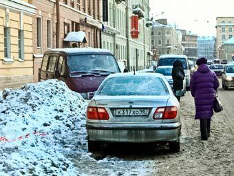 Улица в Санкт-Петербурге. Фото Михаиля Чуля для "Ленты.Ру"