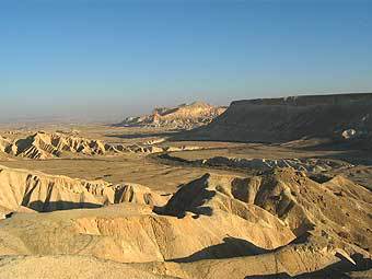 Пустыня Негев. Фото пользователя Roybb95 с сайта wikipedia.org