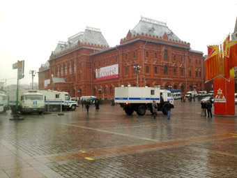 Полиция на Манежной площади. Фото Дарьи Гавриловой