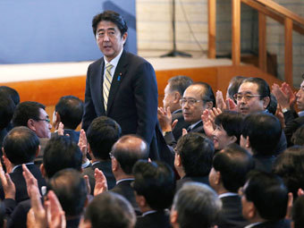 Синдзо Абэ на съезде партии. Фото Reuters