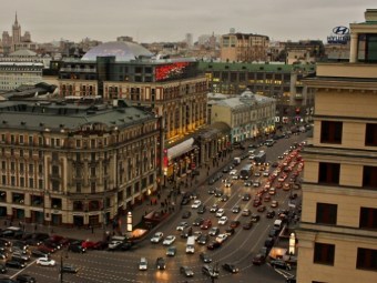 Перекресток улиц Тверская и Моховая в Москве. Фото с сайта allo495.ru
