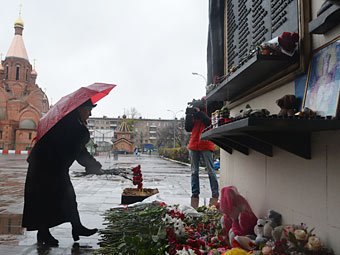 Акция памяти на Дубровке, 26 октября 2012 года. Фото РИА Новости, Илья Питалев