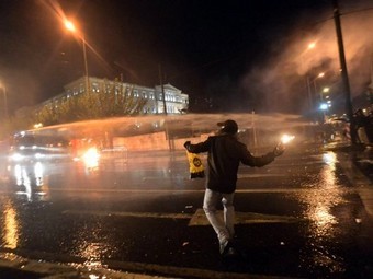 Демонстрация в Афинах 7 ноября 2012 года. Фото ©AFP
