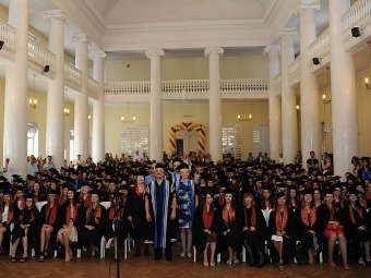 Актовый зал здания 12 коллегий. Фото с сайта филологического факультета СПбГУ
