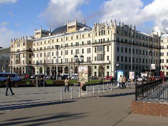 Площадь Революции. Фото пользователя NVO с сайта wikipedia.org