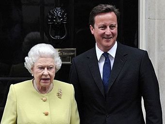 Елизавета II и Дэвид Кэмерон. Фото ©AFP