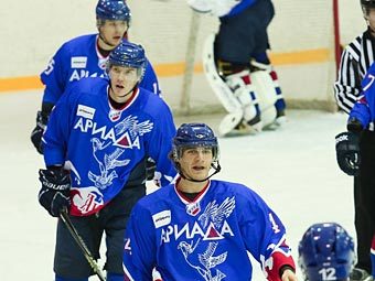 Хоккеисты команды "Ариада-Акпарс". Фото: официальный сайт ariada-akpars.ru