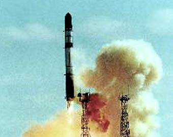 Пуск баллистической ракеты РС-20. Фото с сайта Aeronautics.Ru