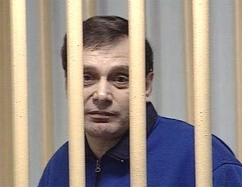 Михаил Трепашкин на заседании Московского окружного военного суда в мае 2004 года. Кадр НТВ, архив