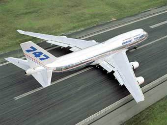 Boeing 747,     Boeing