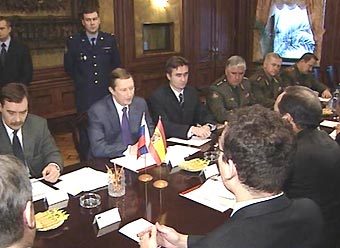Переговоры министров обороны России и Испании. Кадр ''Первого канала''