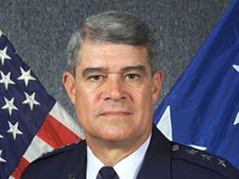 Генерал-лейтенант Лэнс Смит, фото с сайта af.mil