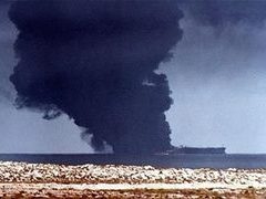 Пожар на танкере "Лимбург". Фото с сайта http://haganah.us