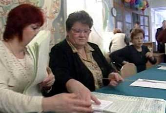 Избирательный участок в Киеве, кадр НТВ