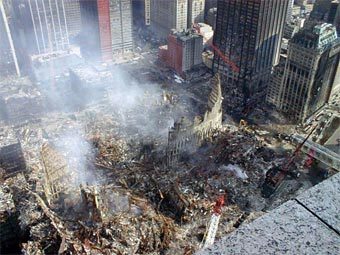 Развалины Всемирного торгового центра в Нью-Йорке. Фото с сайта Национального центра США по изучению океанов и атмосферы