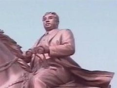 Памятник Ким Ир Сену. Кадр НТВ