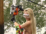  , 17     Femen                 ( )