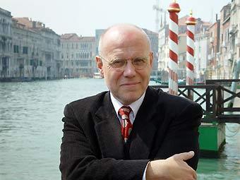  ,    labiennale.it