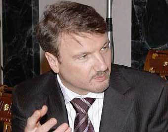  ,  Reuters