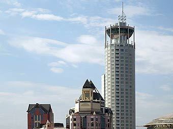     " ",      PricewaterhouseCoopers.    skyscrapercity.com.