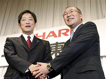  Toshiba  Sharp    .  AFP