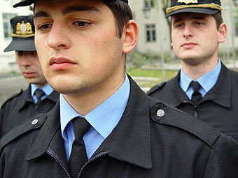  .    police.ge.