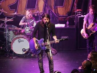 Foo Fighters    - 14  2008 .    
